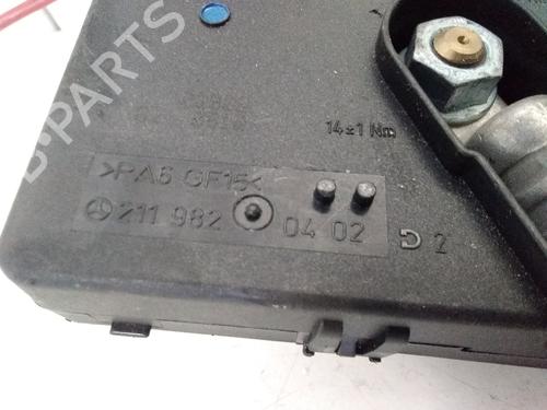 Fuse box MERCEDES-BENZ E-CLASS (W211) E 220 CDI (211.008) | BP15446837E1 