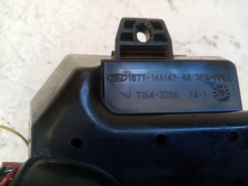 Fuse box FORD MONDEO III (B5Y)  | BP27865514E1 