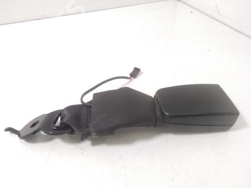 Used Seat buckle BMW 5 (F10) 520 d (184 hp) 15590136