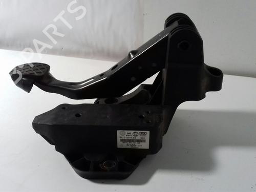 Break pedal SEAT IBIZA IV (6J5, 6P1) 1.4 TDI (80 hp) 15443124