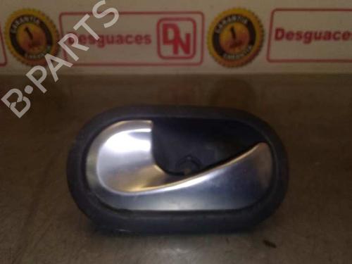 Used Front left interior door handle RENAULT SCÉNIC II (JM0/1_) [2003-2010]  15432662