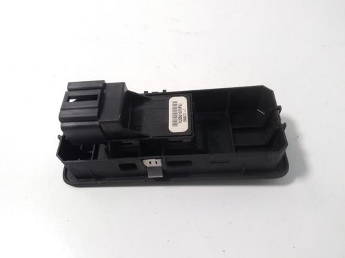 Left rear window switch LAND ROVER RANGE ROVER SPORT I (L320) 2.7 D 4x4 | BP15454882I29 