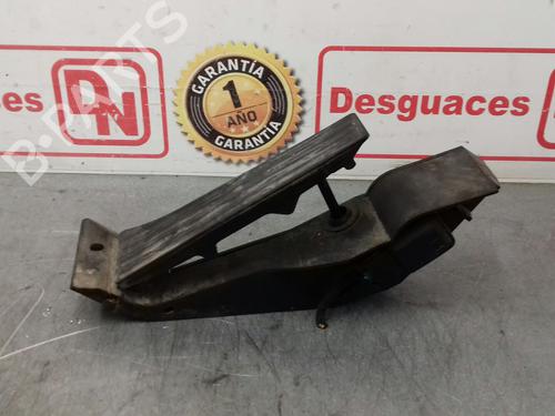 Used Pedal BMW 1 (E87) 120 d (163 hp) 15427944