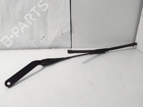Used Front windshield wiper arm BMW 1 (E87) 118 d (143 hp) 15450267