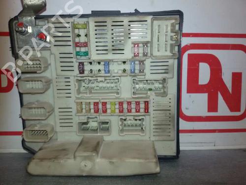 Used Fuse box RENAULT MEGANE II Saloon (LM0/1_) [2003-2025]  15430518