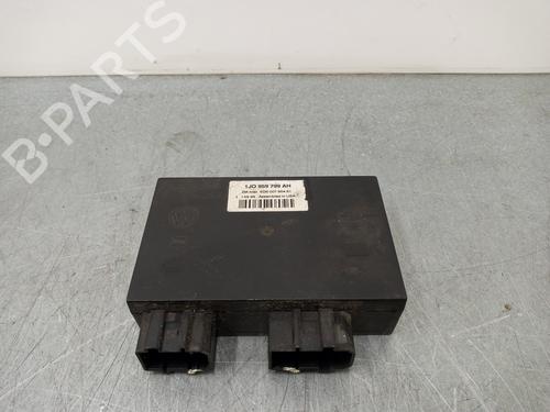 Dør styreenhet VW GOLF IV (1J1) 1.4 16V (75 hp) 15437327