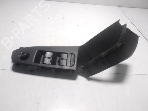 Used Right front window switch AUDI A4 B8 (8K2) 2.0 TDI (143 hp) 15881931