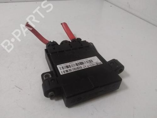 Used Fuse box BMW 5 (F10) 520 d (184 hp) 15590114