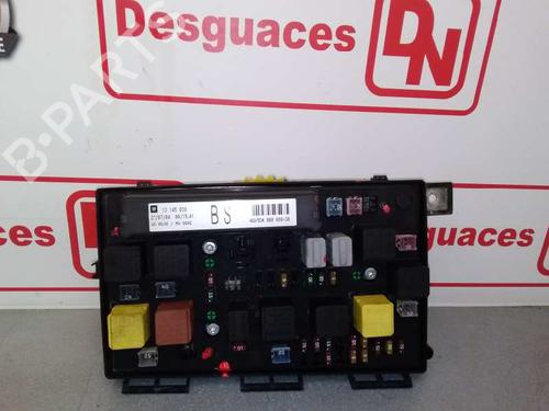 Zekeringkast OPEL ASTRA H (A04) [2004-2014]  15427638