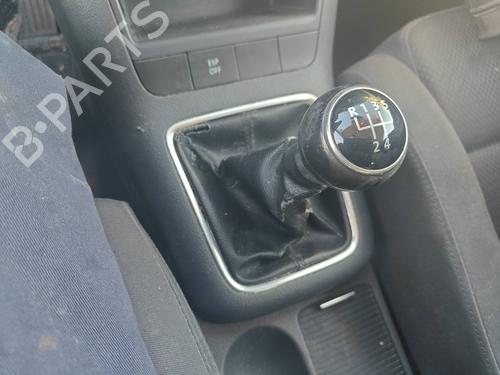 Used Gear lever VW GOLF PLUS V (5M1, 521) [2004-2013]  23089249