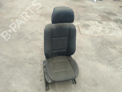 Stol høyre foran BMW X3 (E83) xDrive 20 d (177 hp) ASIENTO | DELANTERO | DERECHO | ASIENTO | ELECTRICO | CUERO | Y | TELA | GRIS