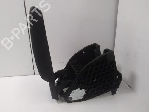 Used Armrest / Center console SKODA OCTAVIA II Combi (1Z5) 2.0 TDI 4x4 (140 hp) 15586850
