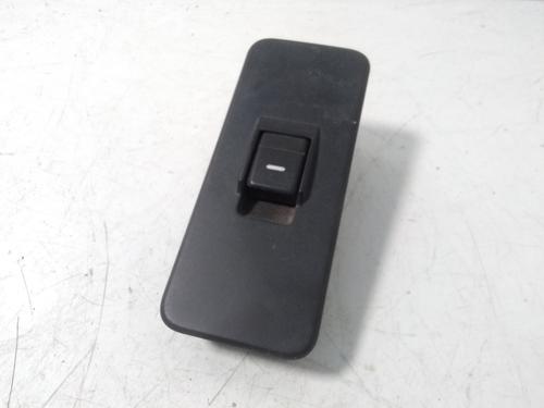 Used Left rear window switch LAND ROVER DISCOVERY III (L319) 2.7 TD 4x4 (190 hp) 15452065