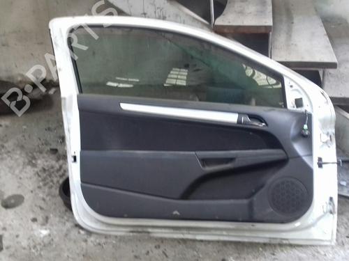 Used Left front door OPEL ASTRA H GTC (A04) [2005-2010]  15435589