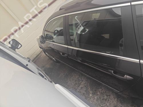 Used Left front door VW PASSAT B6 Variant (3C5) [2005-2011]  23130000