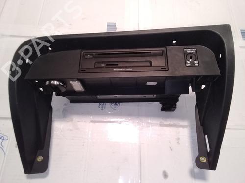 Used Radio SKODA OCTAVIA III Combi (5E5, 5E6) [2012-2020]  15441097