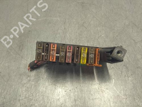 Used Fuse box RENAULT MEGANE II Saloon (LM0/1_) [2003-2025]  21801332