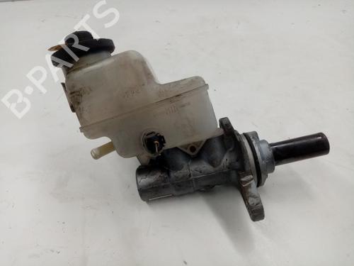 Used Brake master cylinder TOYOTA RAV 4 III (_A3_) [2005-2014]  24058565