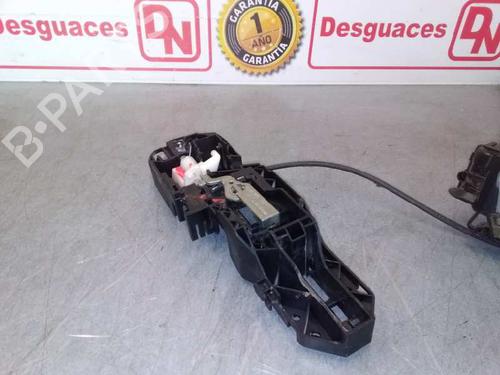 Used Front left exterior door handle RENAULT MEGANE III Hatchback (BZ0/1_, B3_) [2008-2025]  15431507