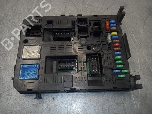 Used Fuse box CITROËN C5 III (RD_) [2008-2017]  15452633