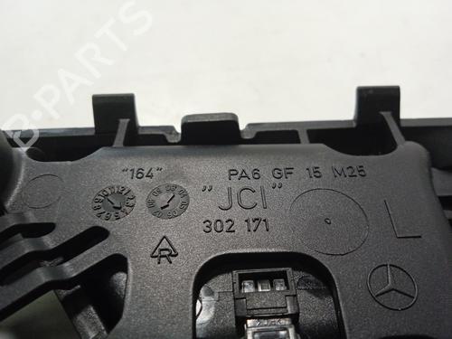 Front left interior door handle MERCEDES-BENZ M-CLASS (W164) ML 320 CDI 4-matic (164.122) | BP15664005I13 
