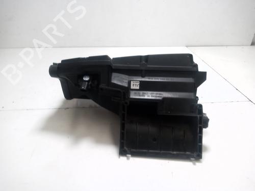 Used Air filter box MERCEDES-BENZ SLK (R171) 200 Kompressor (171.442) (163 hp) 18621679