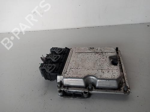 Used Engine control unit (ECU) RENAULT LAGUNA II (BG0/1_) [2001-2007]  18320190