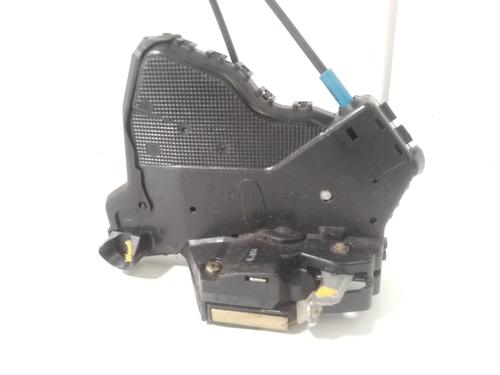 Used Front right lock TOYOTA AVENSIS (_T25_) [2003-2008]  15458189