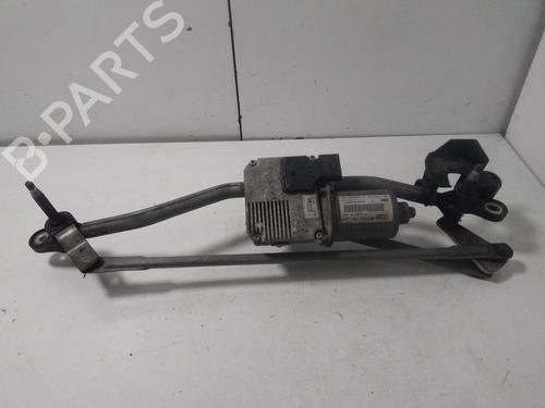 Used Front wiper motor AUDI A4 B8 (8K2) 2.0 TDI (143 hp) 18015877