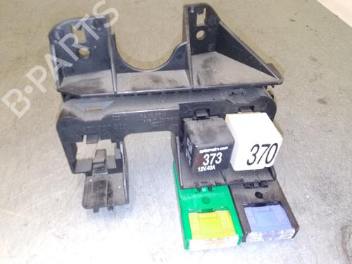 Used Fuse box AUDI A4 B7 Avant (8ED) 2.0 TDI 16V (140 hp) 15440399
