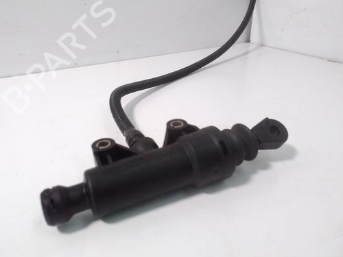 Used Clutch slave cylinder MERCEDES-BENZ VIANO (W639) [2003-2025]  15454120