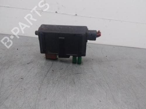 Fuse box OPEL MERIVA A MPV (X03)  | BP15713065E1 