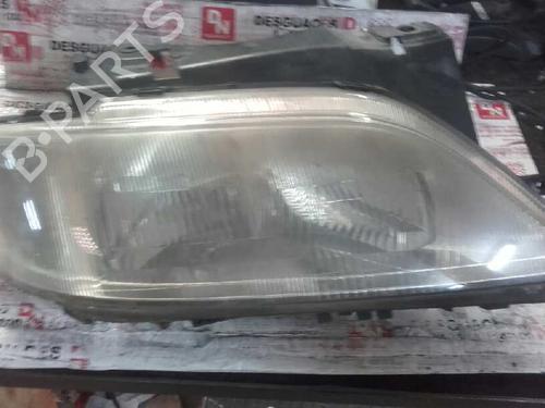 Used Right headlight CITROËN XSARA (N1) 1.4 i (75 hp) 15425408