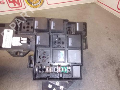 Fuse box JAGUAR XF I (X250) 2.7 D | BP15431953E1 