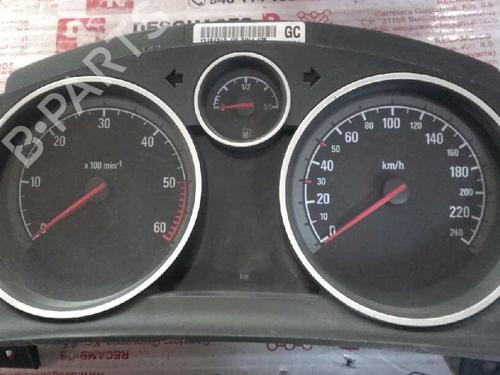 Used Instrument cluster OPEL ASTRA H (A04) [2004-2014]  15425456
