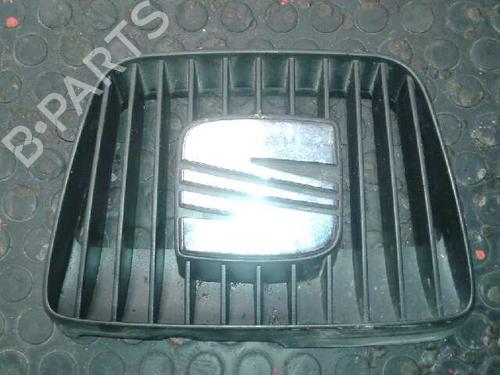 Używane Atrapa chłodnicy / Grill SEAT IBIZA II (6K1) [1993-2002]  15466633