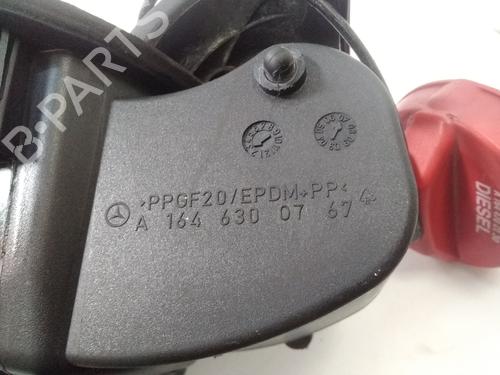 Klapa wlewu paliwa MERCEDES-BENZ M-CLASS (W164) ML 320 CDI 4-matic (164.122) | BP15465729C131 