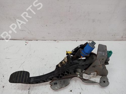 koblingspedal RENAULT SCÉNIC III (JZ0/1_) [2008-2016]  15438849