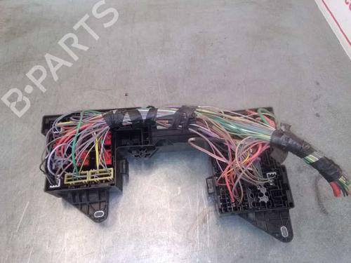 Fuse box JAGUAR XF I (X250) 2.7 D | BP15431953E1 