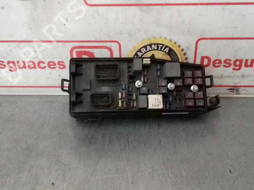 Used Fuse box KIA CARNIVAL / GRAND CARNIVAL III (VQ) 2.9 CRDi (185 hp) 15435644