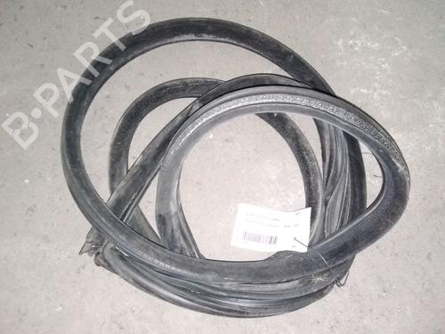 Used Rubber door seal PEUGEOT 407 SW (6E_, 6D_) [2004-2011]  15435342