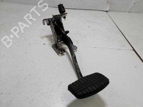 Break pedal MITSUBISHI PAJERO III (V7_W, V6_W) [1999-2007]  15464880