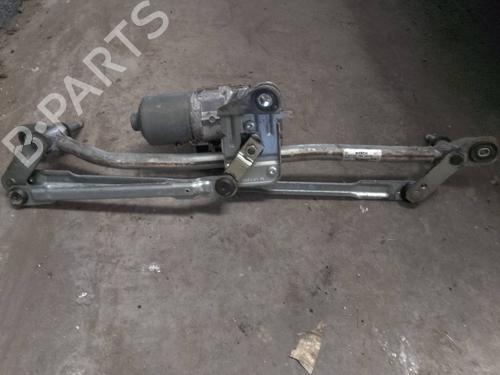 Used Front wiper motor AUDI Q5 (8RB) 2.0 TDI quattro (170 hp) 22958928