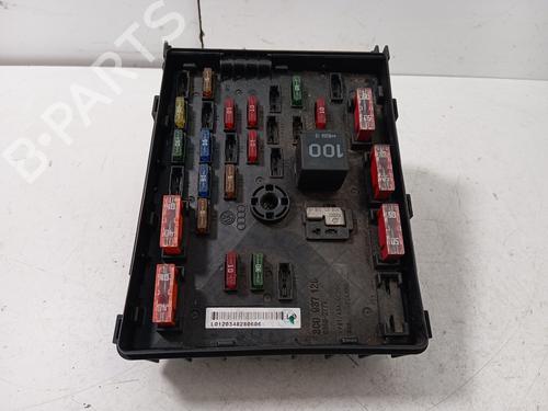 Used Fuse box VW PASSAT B6 Variant (3C5) 2.0 TDI 16V (140 hp) 16908924