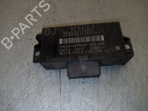 Used Electronic module RENAULT SCÉNIC III (JZ0/1_) [2008-2016]  15440104