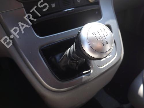 Gear lever KIA CARNIVAL / GRAND CARNIVAL III (VQ)  437004D010
