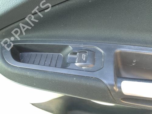 Used Right front window switch FORD FOCUS C-MAX (DM2) [2003-2007]  23206420