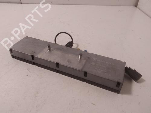 Used Antenna/Base BMW Z4 Roadster (E85) 2.2 i (170 hp) 15465955