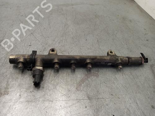Used Injection rail RENAULT MEGANE II (BM0/1_, CM0/1_) [2001-2012]  15464551