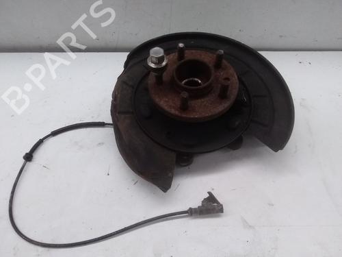 Used Left rear steering knuckle LAND ROVER DISCOVERY III (L319) 2.7 TD 4x4 (190 hp) 15464068